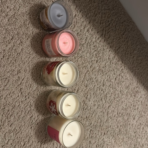 Bath and Body Works Candles - Picture 2 of 2